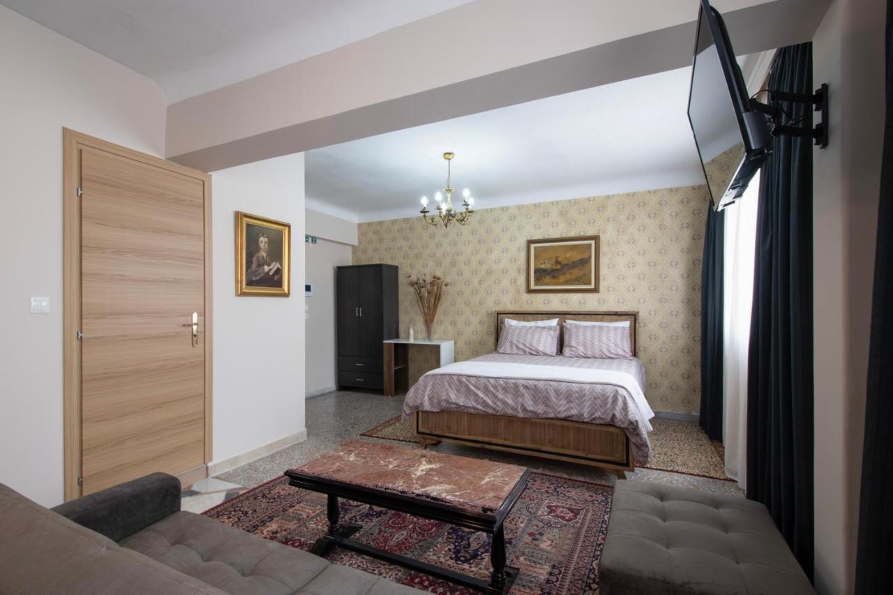 Ririka Athens Homes Luaran gambar