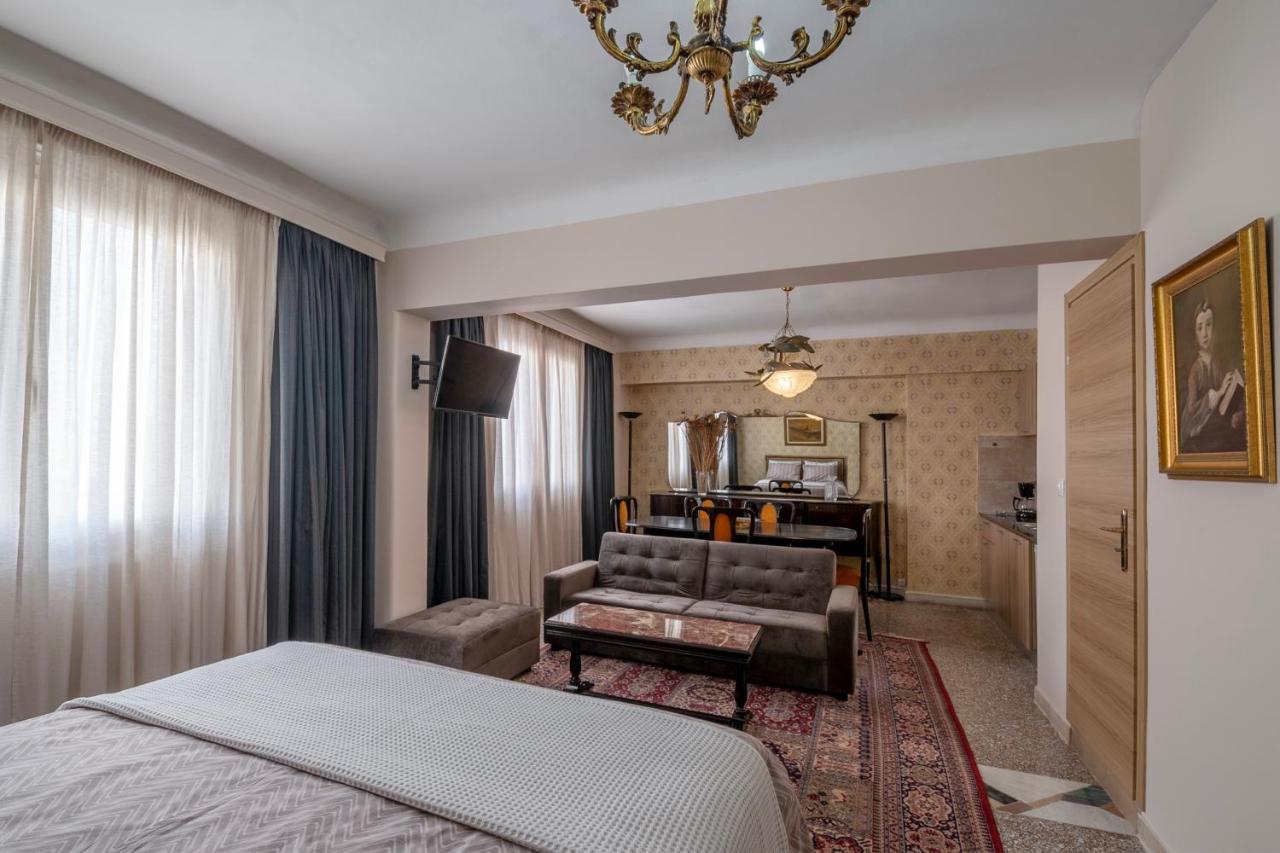 Ririka Athens Homes Luaran gambar