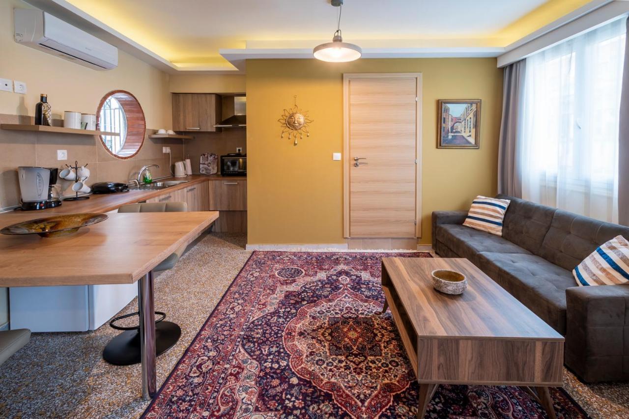 Ririka Athens Homes Luaran gambar