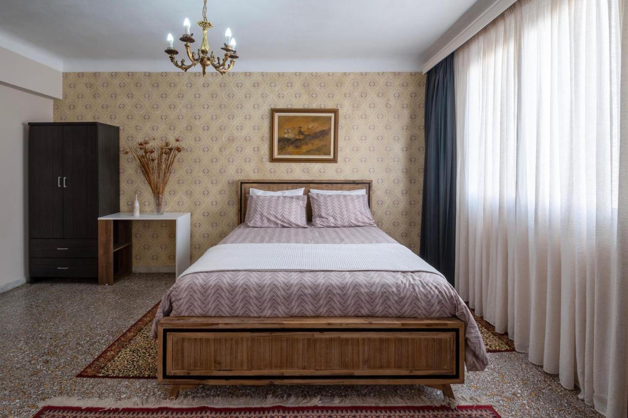 Ririka Athens Homes Luaran gambar